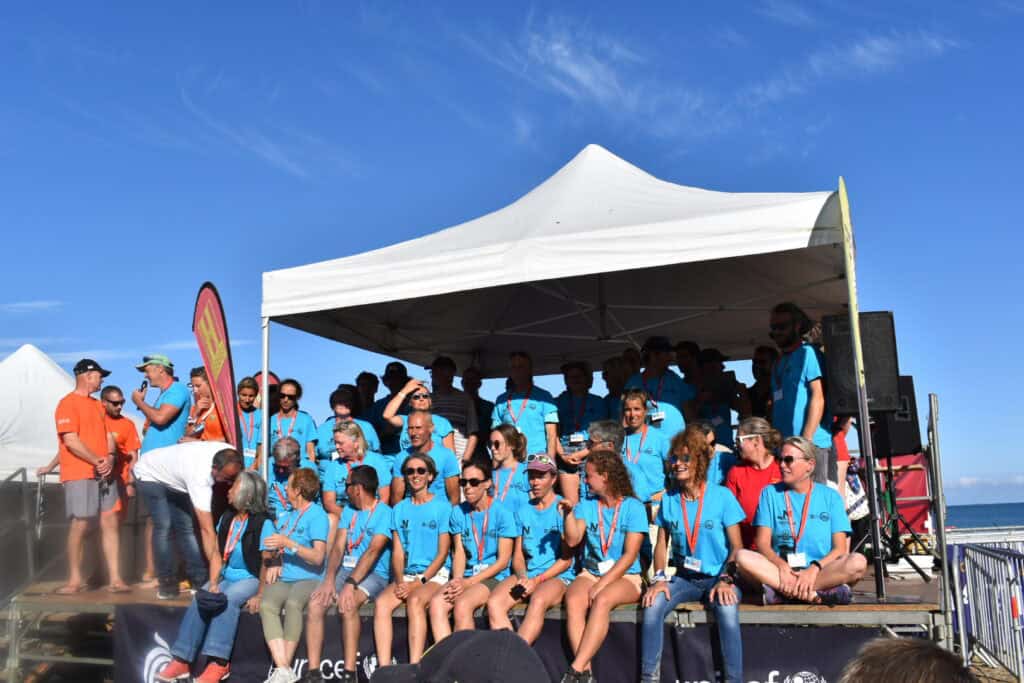 Photo de groupe des bénévoles des Balades Bigoudènes
